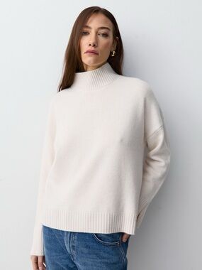 NWT industry white mock neck sweater. Size Large